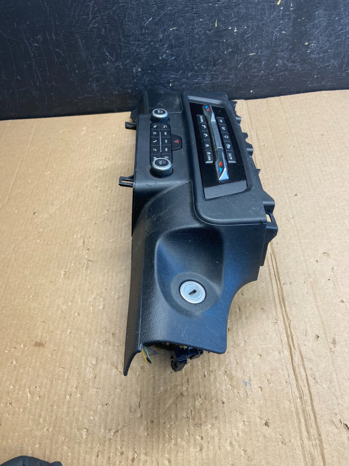 2020 to 2023 Ford Explorer A/C Heater Climate Control Panel AE3809 DG1