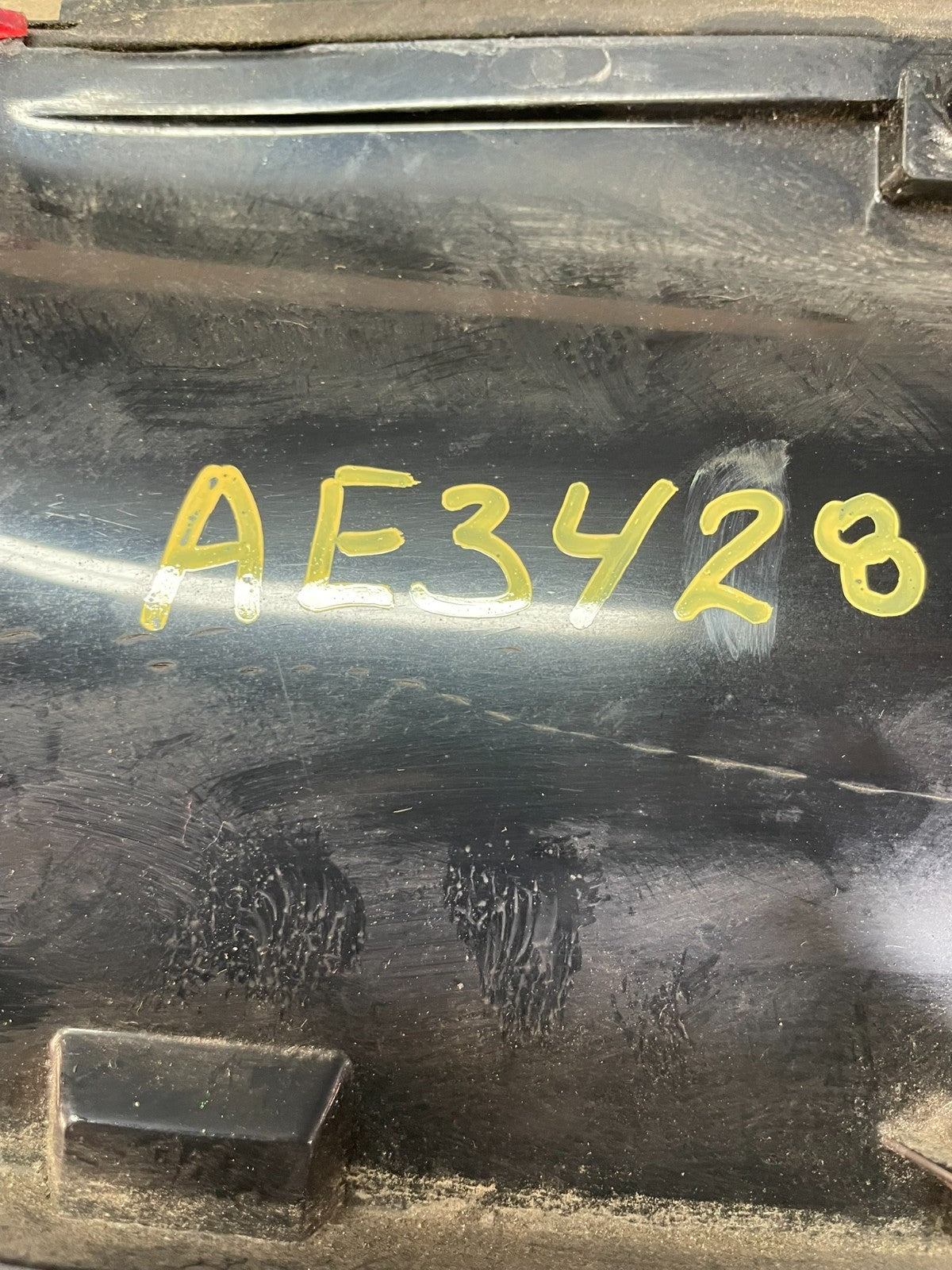 1995 - 1997 Ford Crown Victoria Trunk Lid Center Tail Light ae3428 DG5