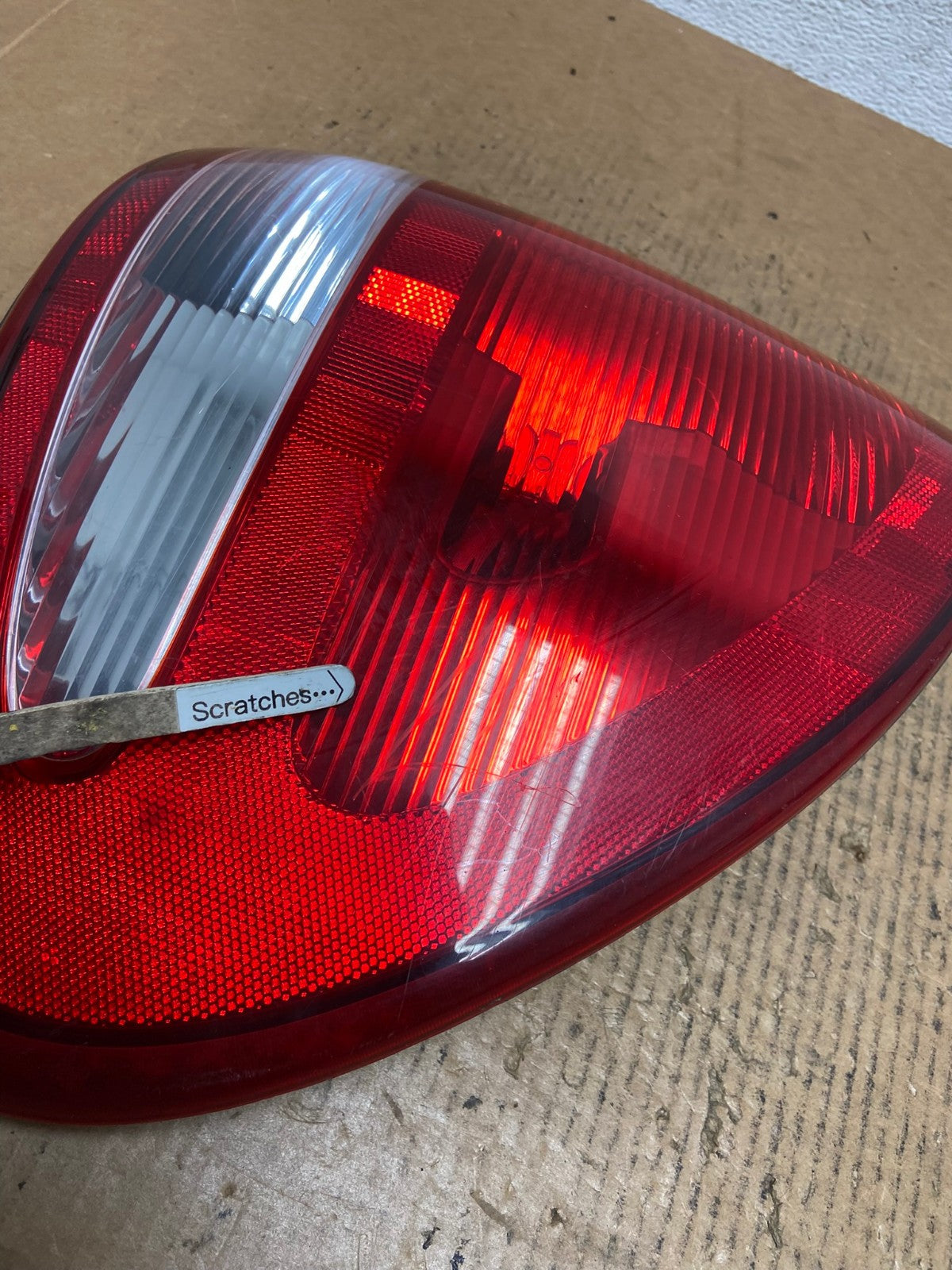 2001 to 2003 Dodge Grand Caravan Left Driver Lh Tail Light AE1499 LK3