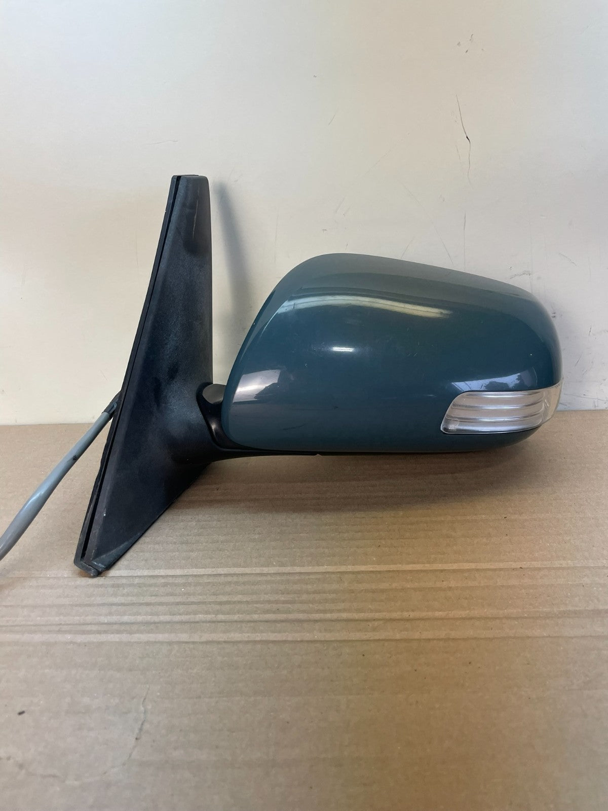 2008 to 2015 Scion XB Left Driver Side Door View Mirror AG9904 DG0