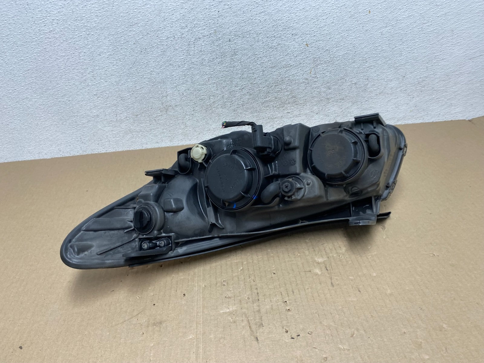 2007 2008 2009 2010 Hyundai Elantra Right Passenger Side Headlight AE7011 DW5