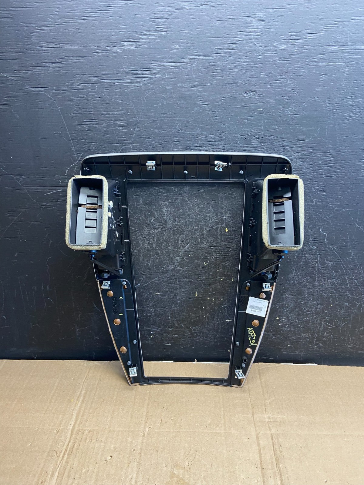 2007-2011 Cadillac STS Center Dash Trim Radio Bezel Vent Wood AD7251 DG5