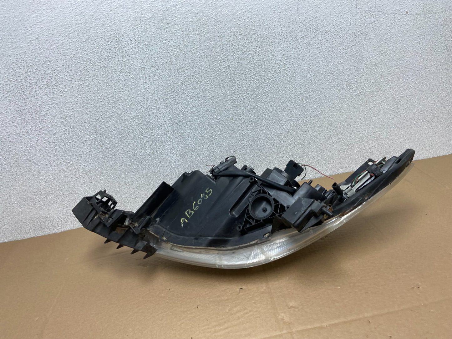 2006 2007 Mazda 5 Right Passenger RH Side Halogen Headlight OEM AB6085 DW7