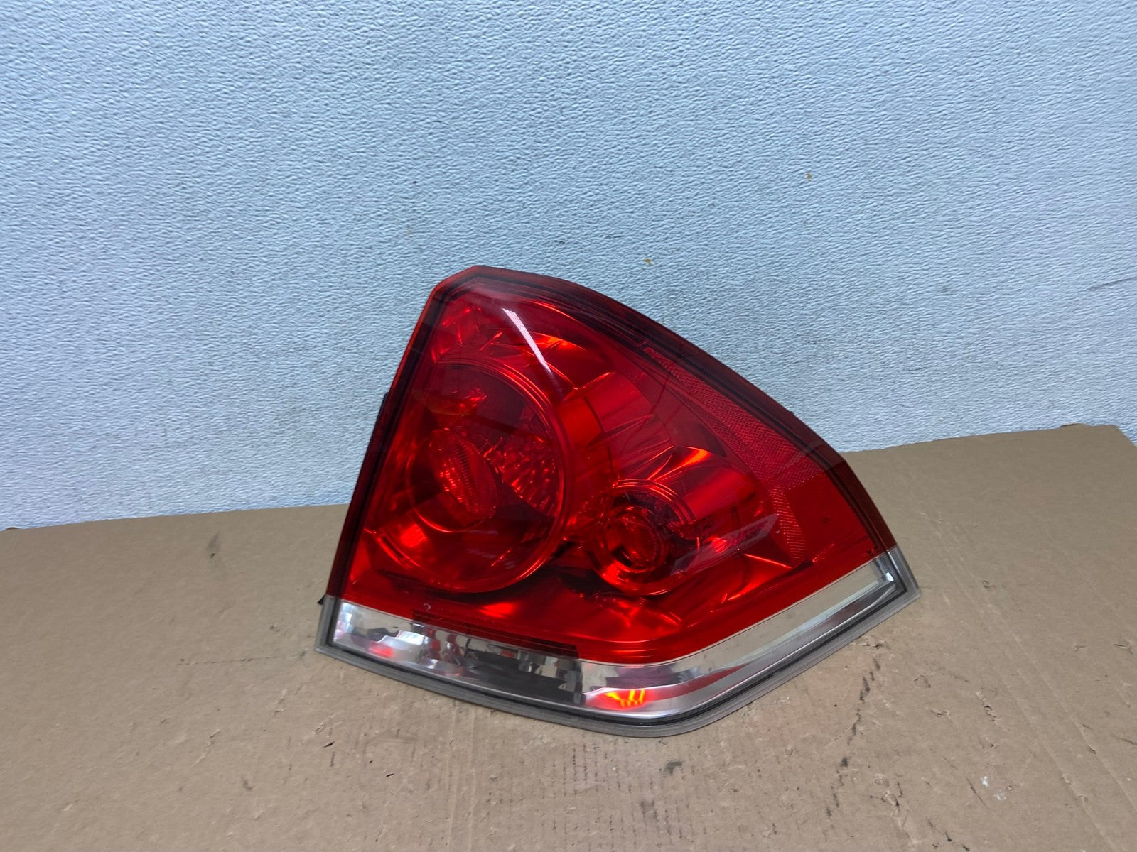 2006 - 2012 Chevrolet Impala Tail Light Right Passenger RH Side AD7975 LK0
