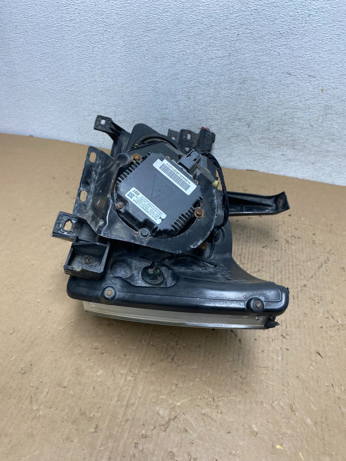 2005-2010 Infiniti Qx56 Hid Xenon Headlight Right Passenger Rh AD8824 DW10
