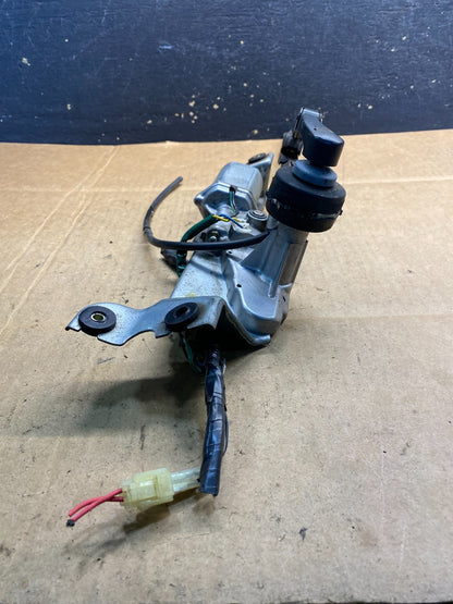 1991 to 1998 Mitsubishi Space Runner Wiper Motor Rear ab3794 DG4