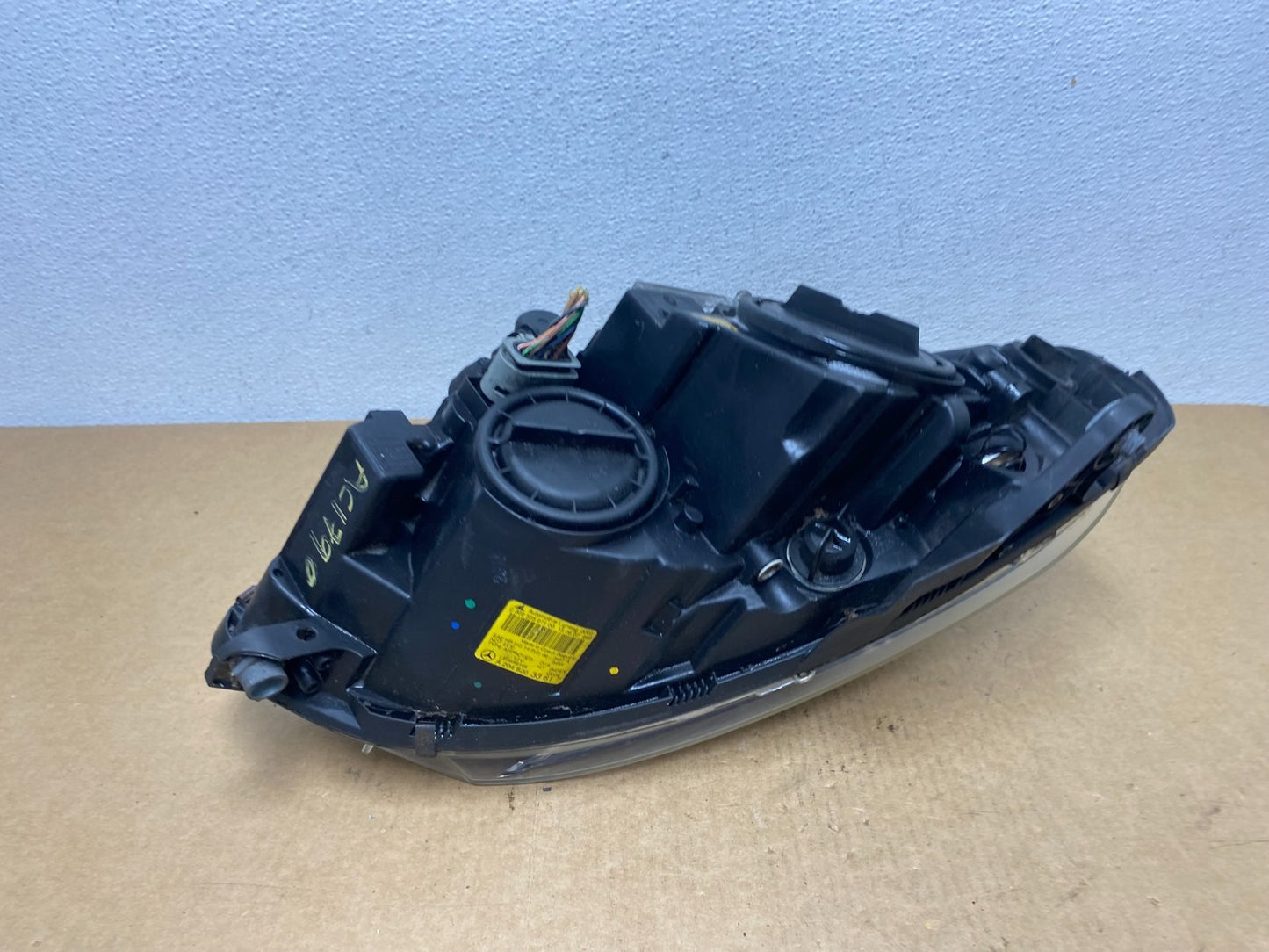 2008-2011 Mercedes C-Class C350 C300 Left Driver Xenon Headlight AC1790 DW8