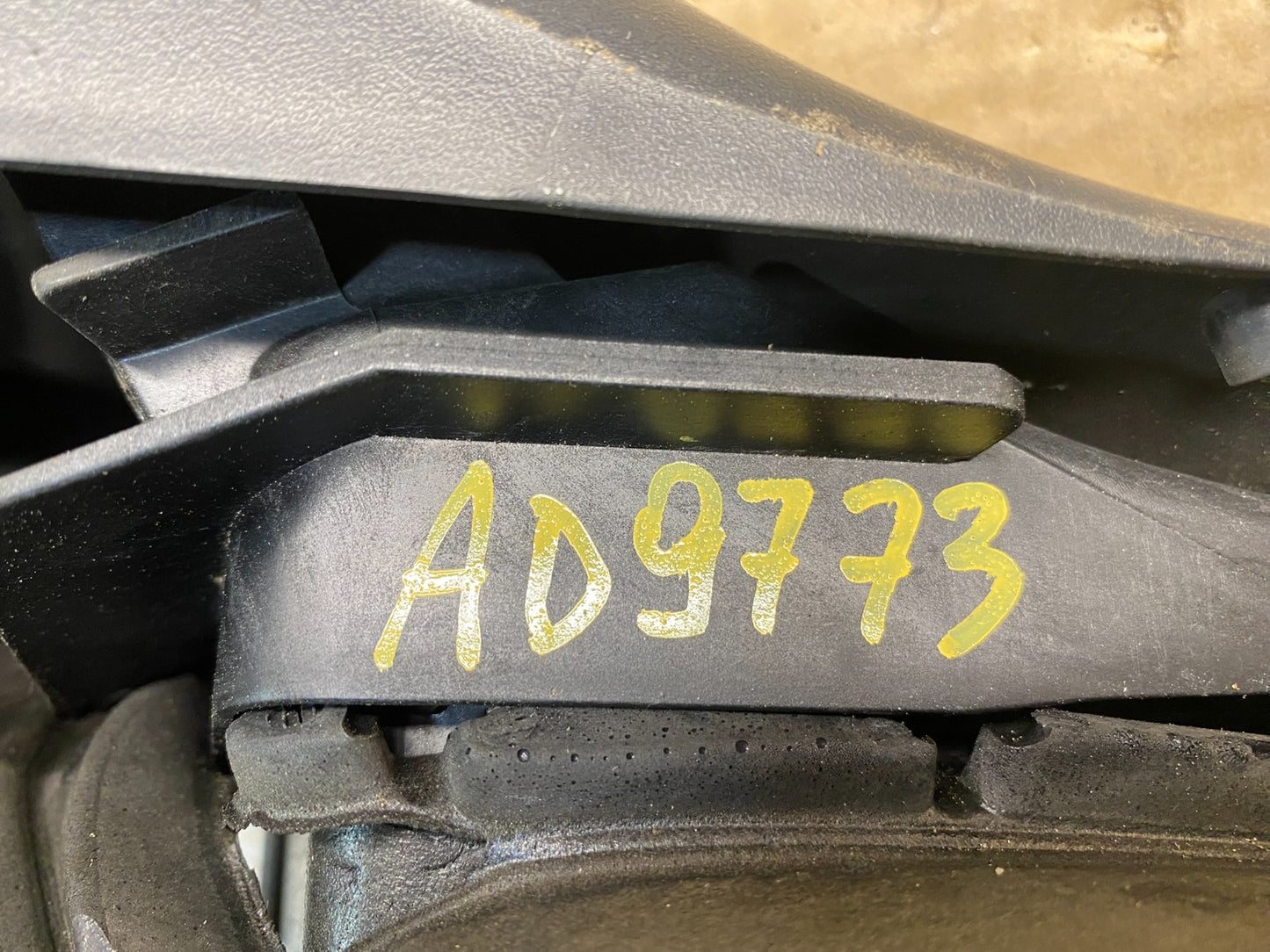2008 to 2011 Ford Focus Right Passenger View Door Mirror AD9773 DW6