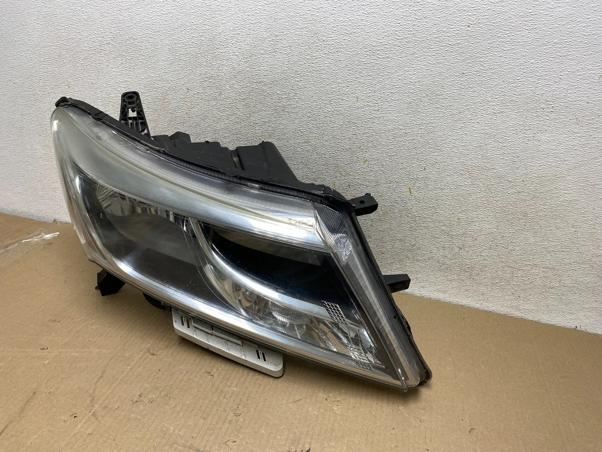 2013 to 2016 Nissan Pathfinder Right Passenger RH Side Headlight AH6785 DW2