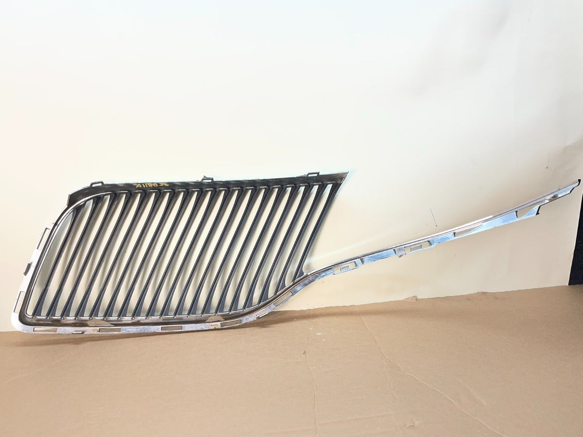 2013 to 2016 Lincoln MKT Right Passenger Side Grille Grill AH8836 DG3