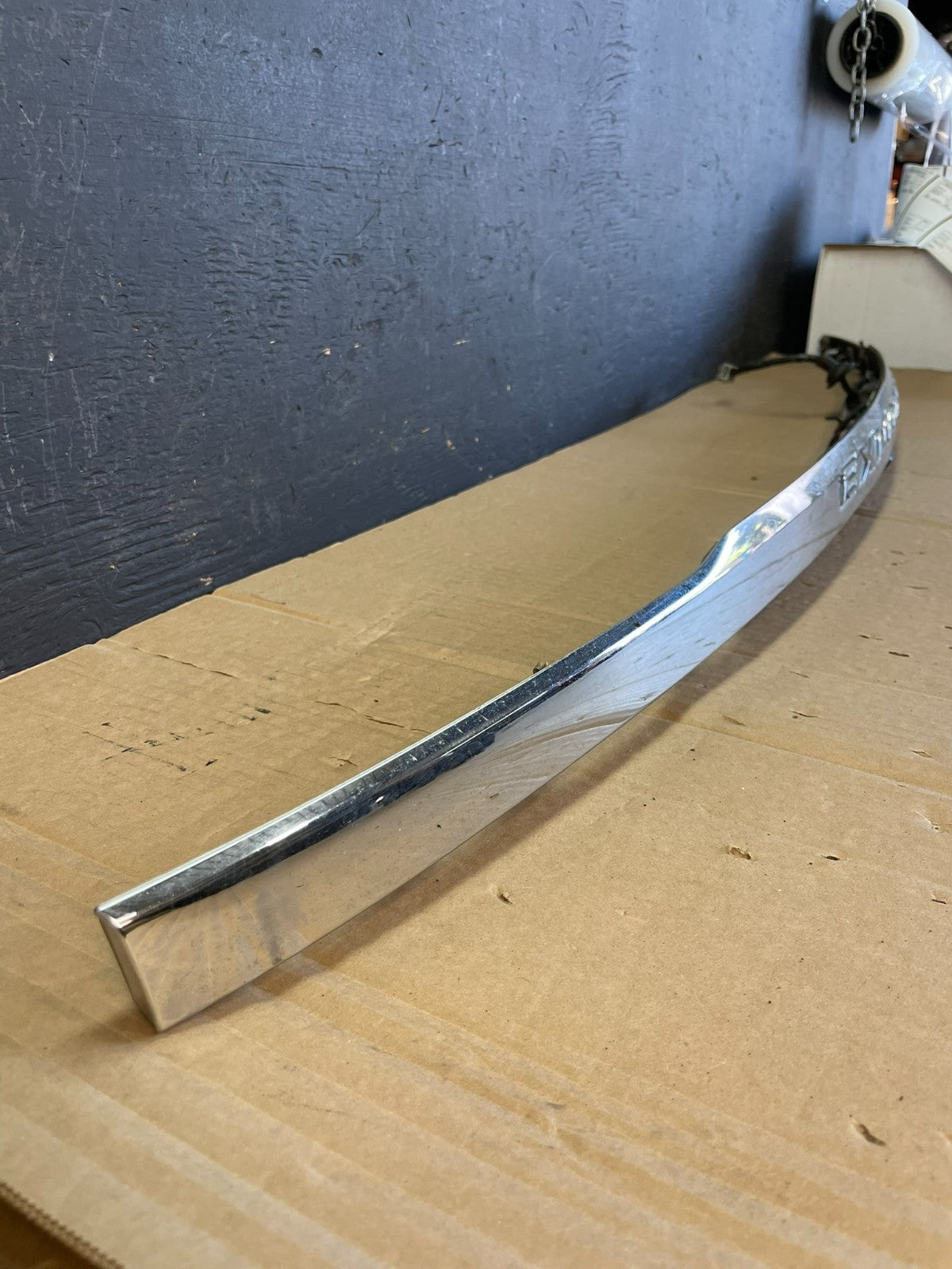 2011-2014 Ford Explorer Rear Tailgate Gate Trim Molding With Camera OE AC9768 DG2