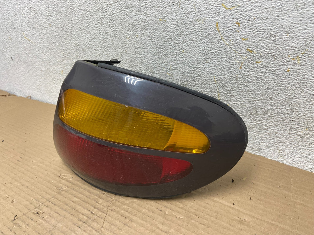 1996 to 1997 Ford Taurus Wagon Right Passenger Side Tail Light AH2606 DG2