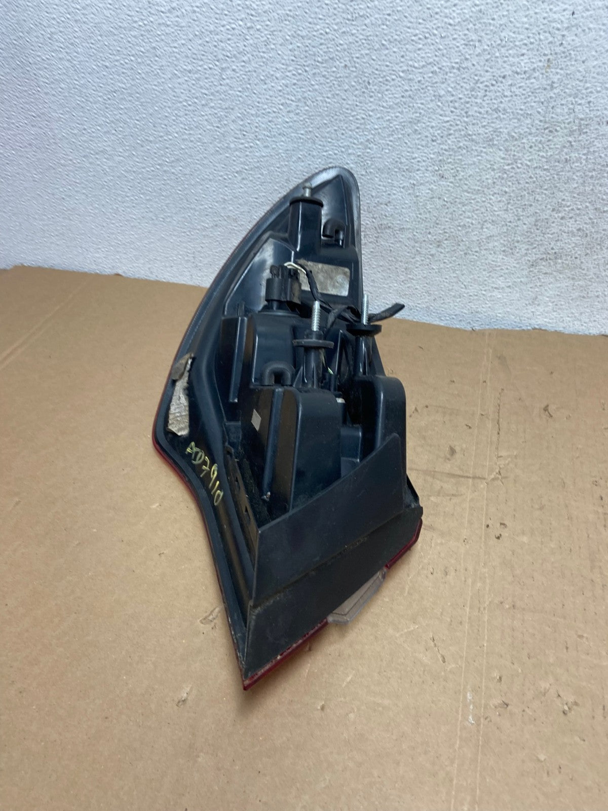 2011-2014 Chrysler 200 Sedan Right Passenger Side RH Tail Light AD7910 LK5
