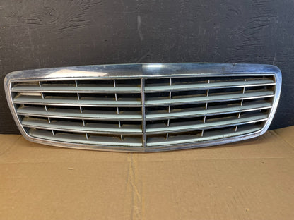 2003 to 2006 Mercedes Benz E-Class Front Upper Grill Grille ac5316 DG0