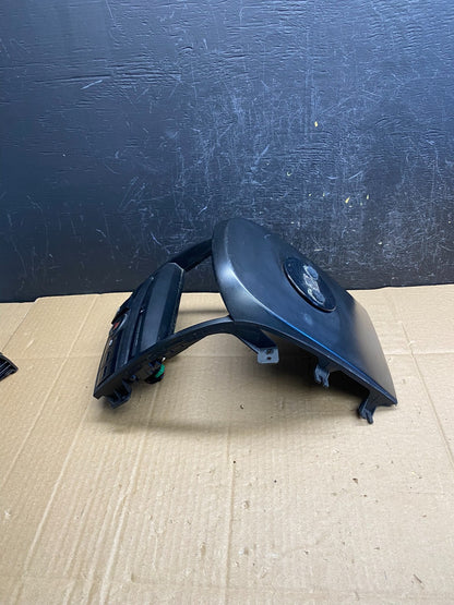 2003-2006 Kia Sorento Front Dash Radio Wiper Defrost Bezel Trim ac9371 DG2