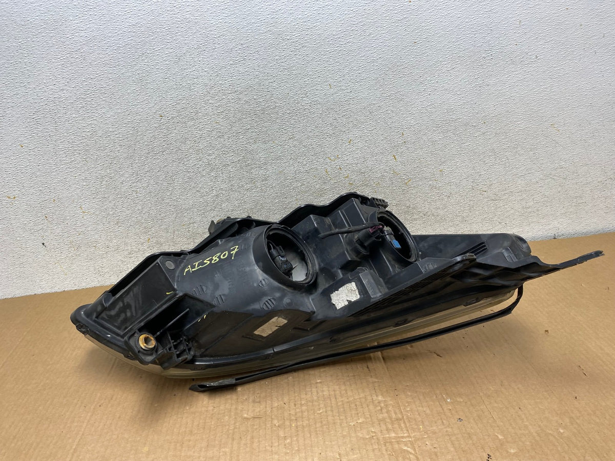 2009 to 2012 Chevrolet Traverse Left Driver Side Halogen Headlight AI5807 LK9