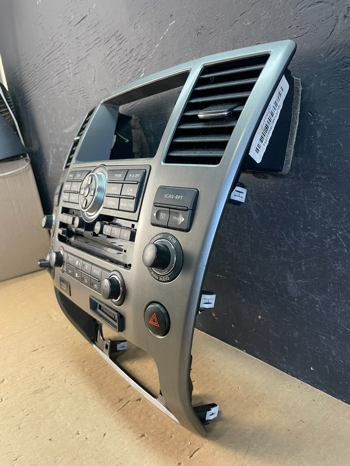 2008 to 2015 Nissan Armada Radio A/C Heat Temperature Climate Control AD5748 DG2