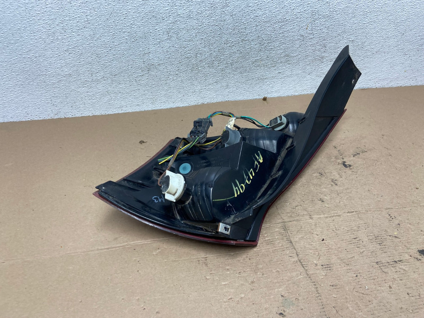 2003-2007 Saturn Ion Left Driver LH Side Tail Light Tail Light AF4794 LK4
