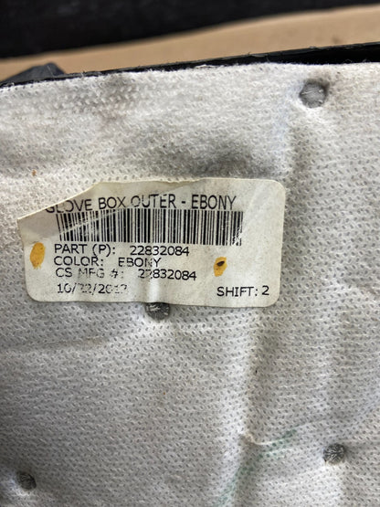 2009 - 2017 Chevrolet Traverse Right Passenger Side Glove Box AH5474 DG4