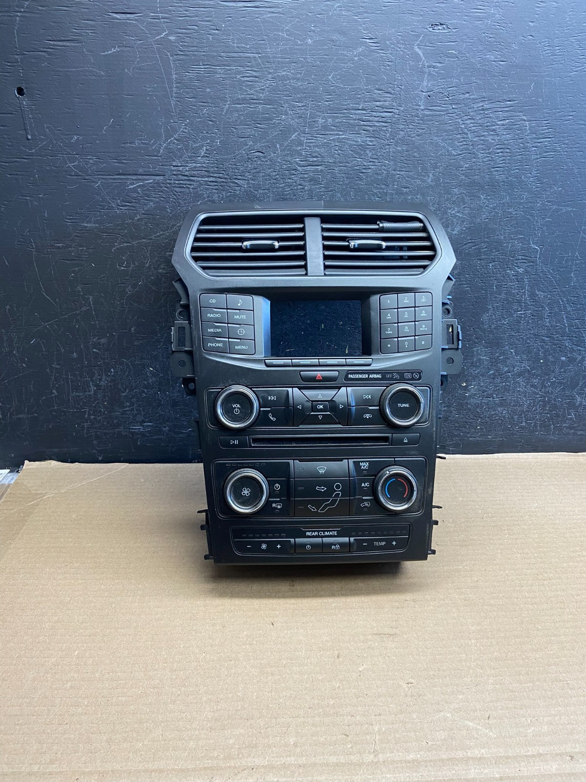 2016-2018 Ford Explorer Radio Heater Climate A/C Control Bezel Trim ah1278 DG0