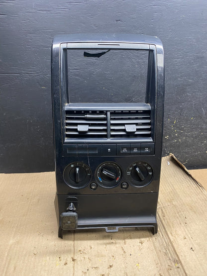 2006 - 2010 Ford Explorer Radio Heater Climate A/C Control Bezel  Trim x1977 DG0