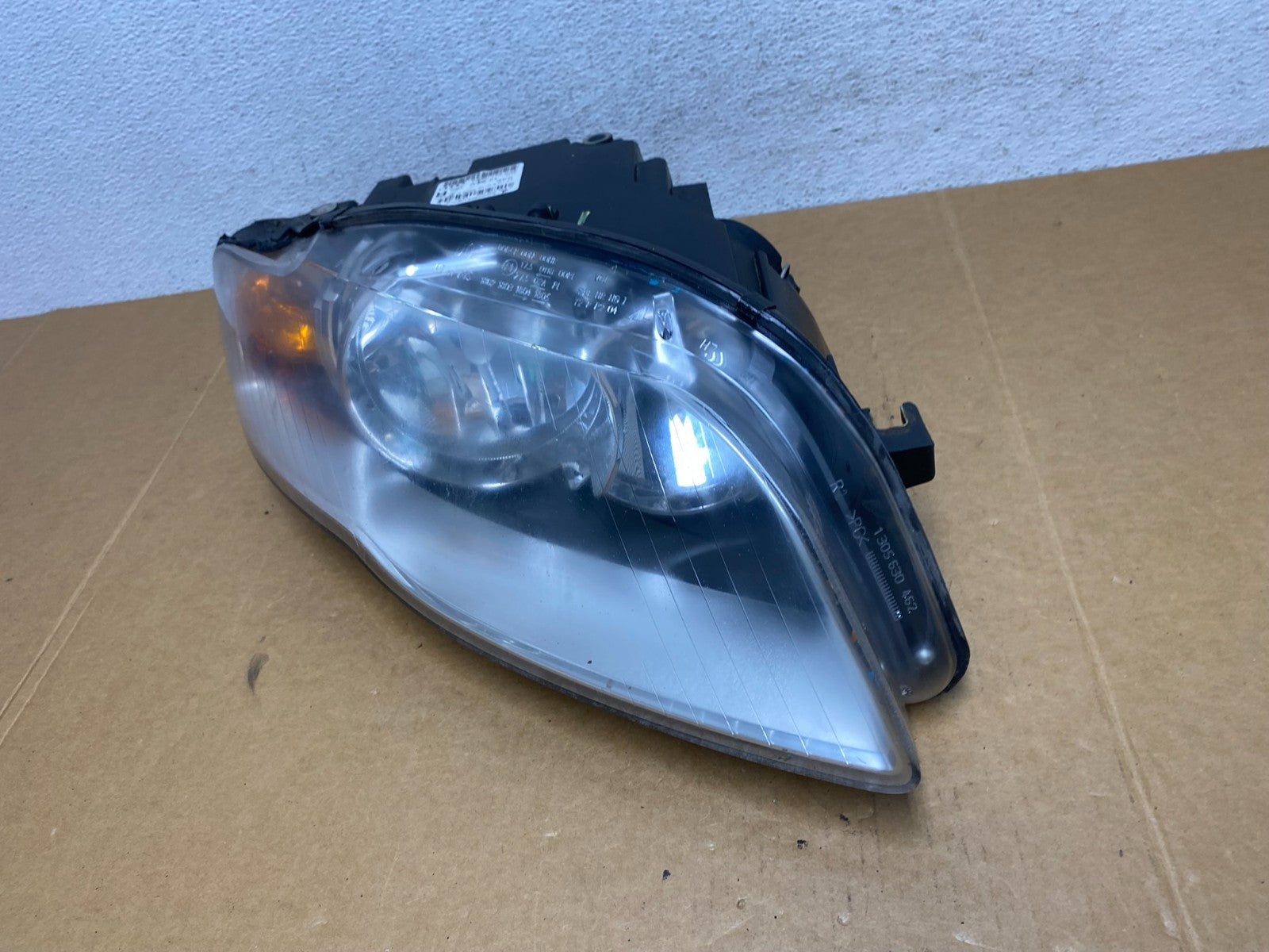 2005 2006 2007 2008 Audi A4 Right Passenger RH Halogen Headlight AD8947 DW1