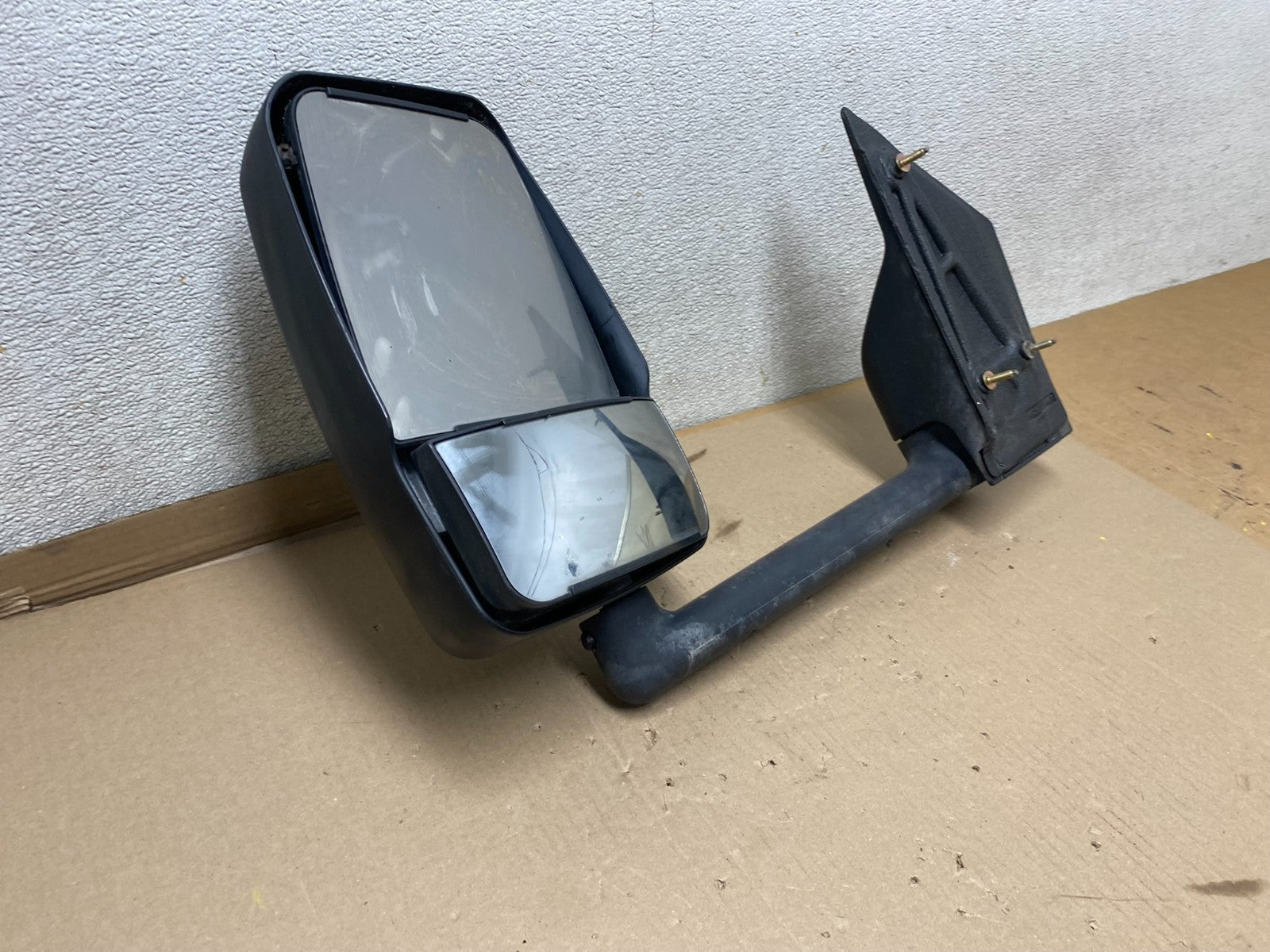 2003 to 2017 Chevrolet Express Savana Left Driver LH Side View Mirror U0954 DG7