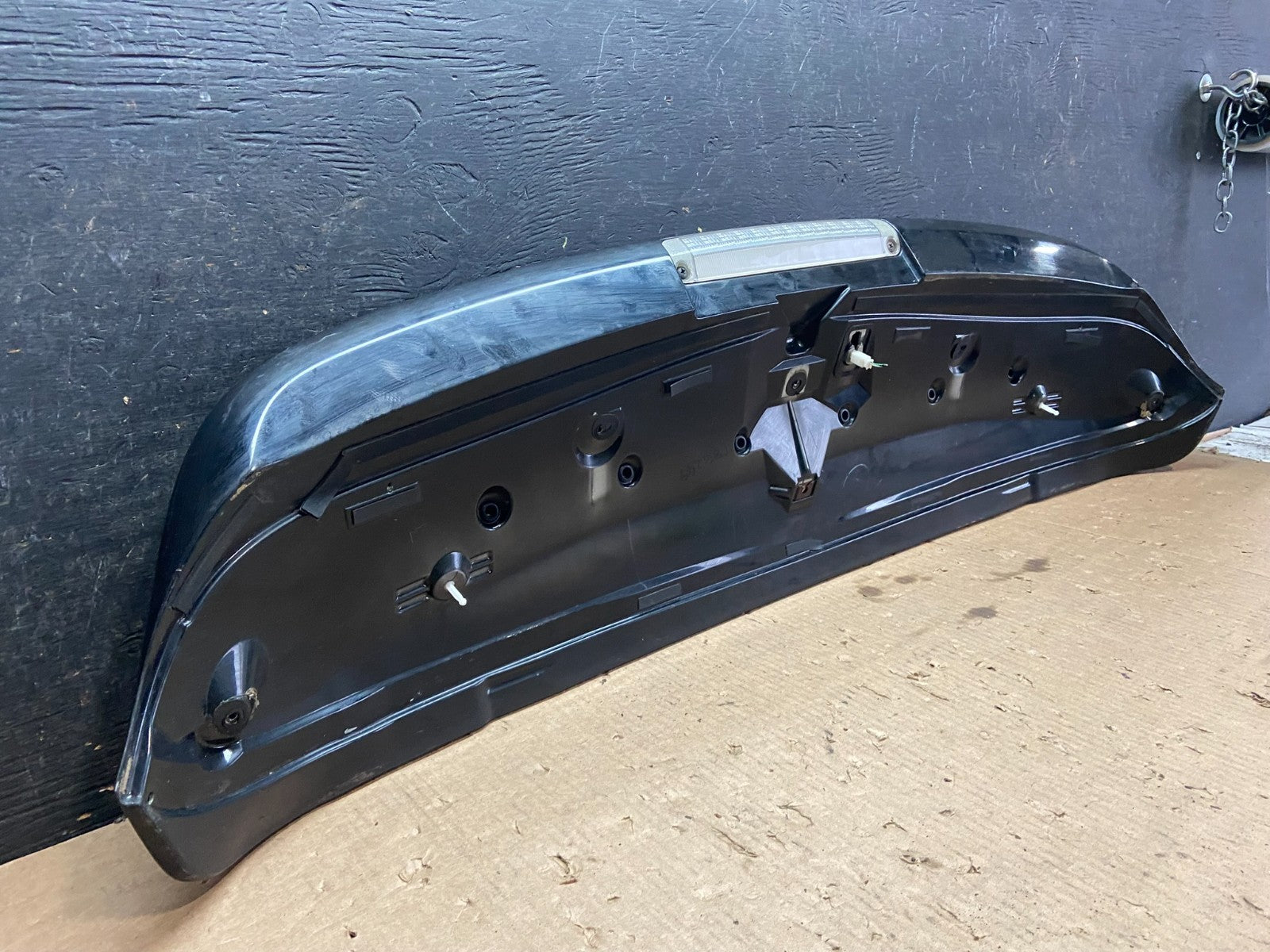 2004 to 2009 Lexus RX350 Rear Trunk Lid Tail Gate Lift Gate Spoiler OEM Z3228 DG8