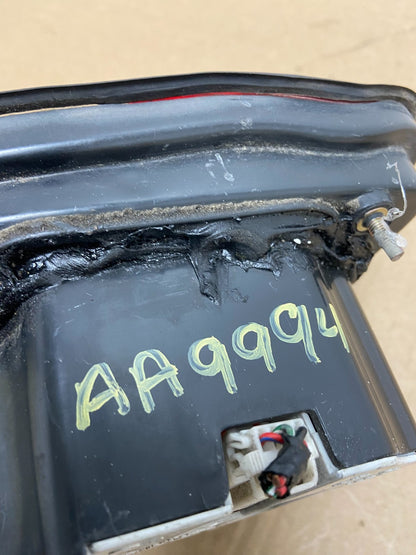 1995 1996 Nissan Maxima Right Passenger RH Side Inner Tail Light Oem AB9994 DW6