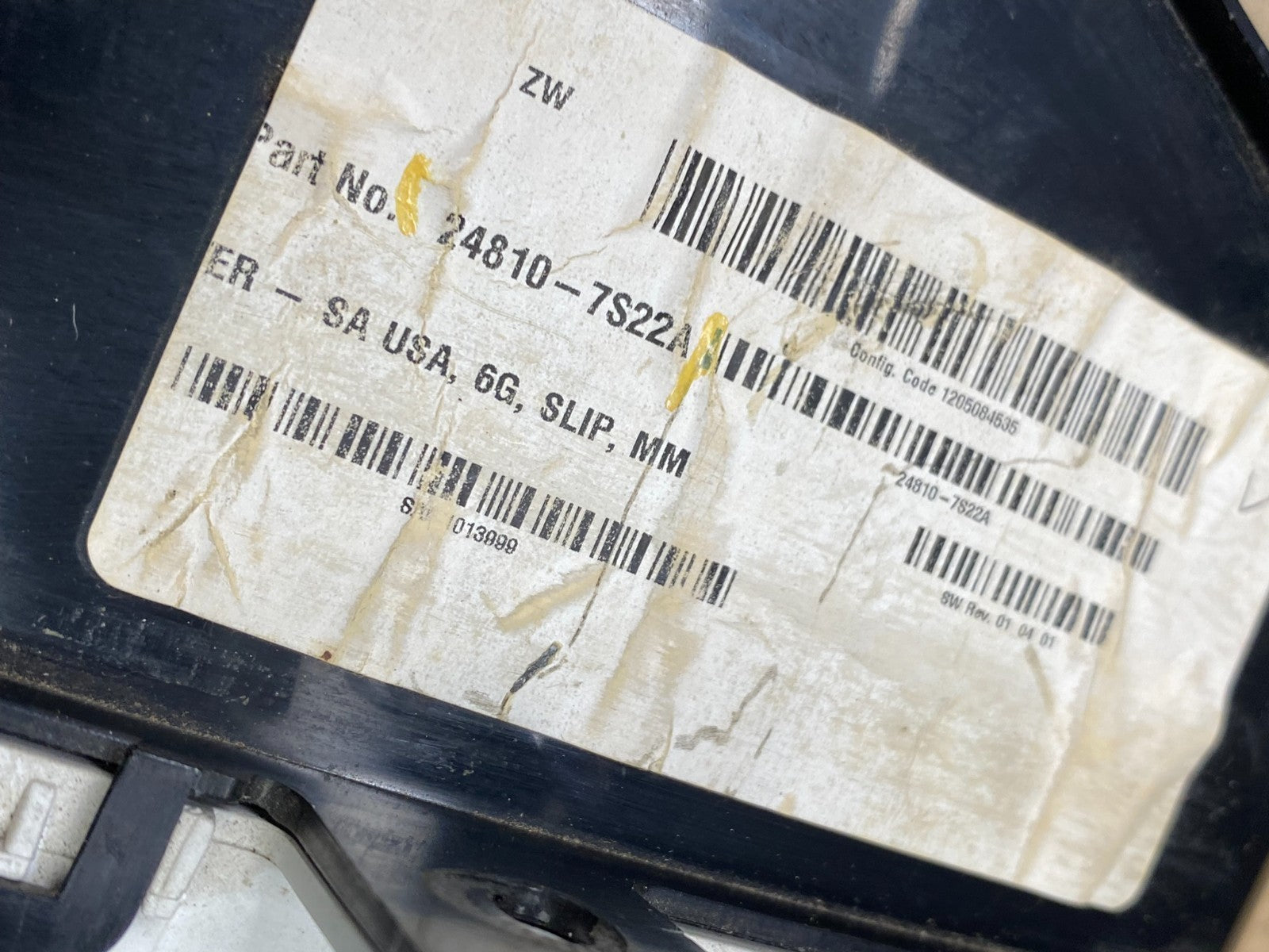 2005 to 2007  Nissan Titan Speedometer Cluster Gauge Bezel OEM z9754 DG6