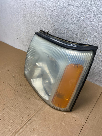 2002 to 2006 Cadillac Escalade Left Driver Lh Xenon HID Headlight AI4460 DW1