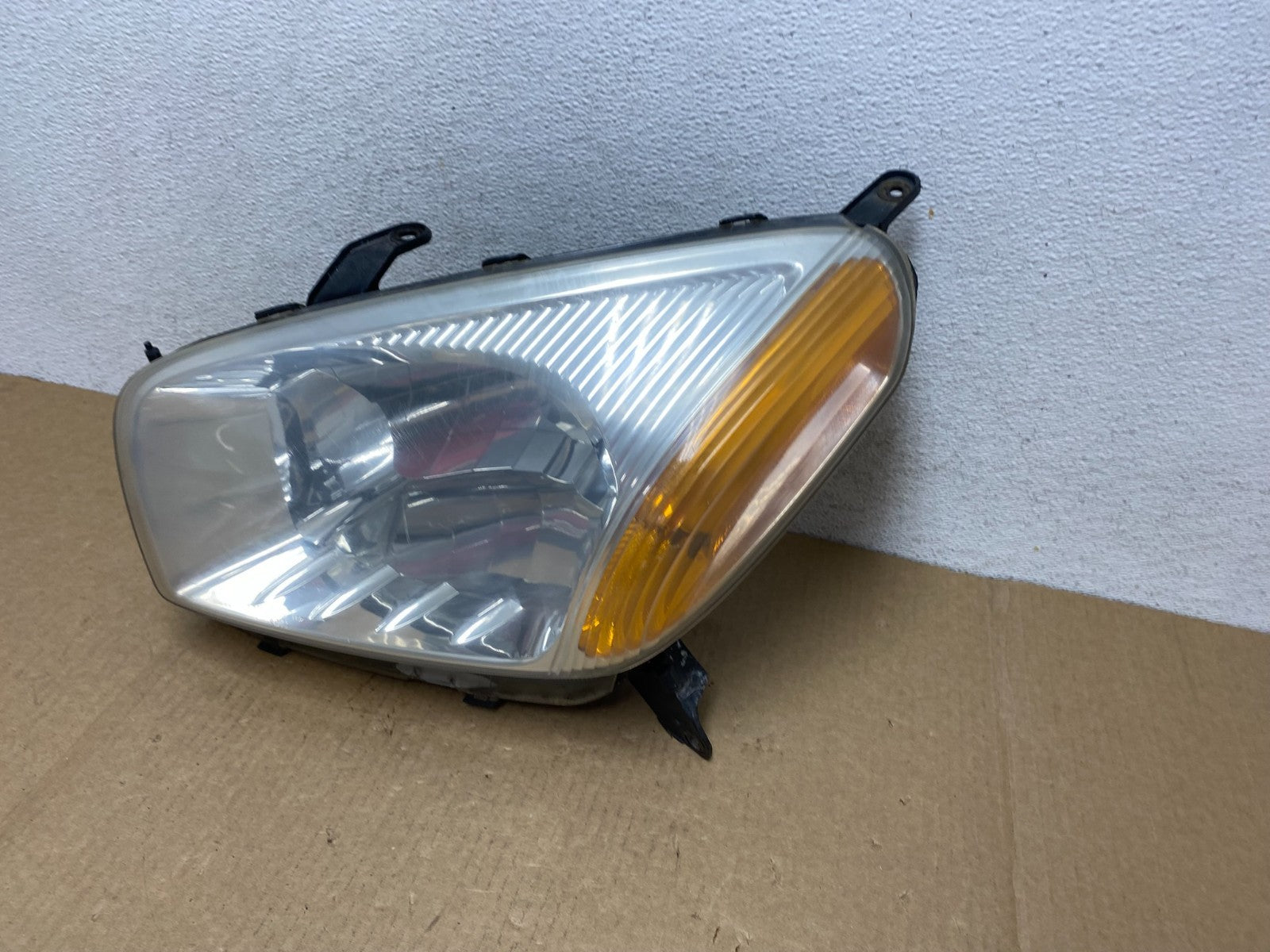 2001 - 2003 Toyota Rav4 Left Driver LH Side Headlight Halogen AF9568 DW1