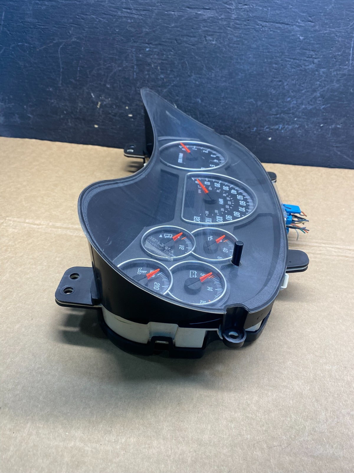 2002 - 2005 GMC Envoy Speedometer Cluster Gauge af7856 DG3
