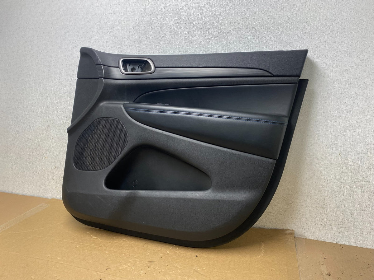 2014 to 2022 Jeep Grand Cherokee Front Right Passenger Side Panel Door M5560 DG2