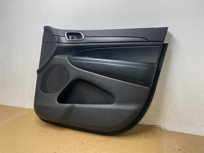 2014 to 2022 Jeep Grand Cherokee Front Right Passenger Side Panel Door M5560 DG2
