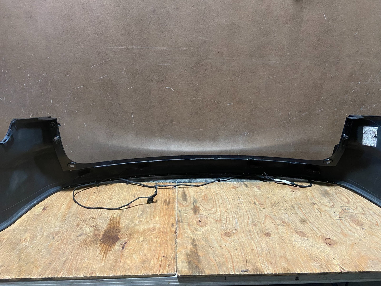 2013 to 2016 GMC Acadia Rear Upper Bumper Cover Y6385 PS8
