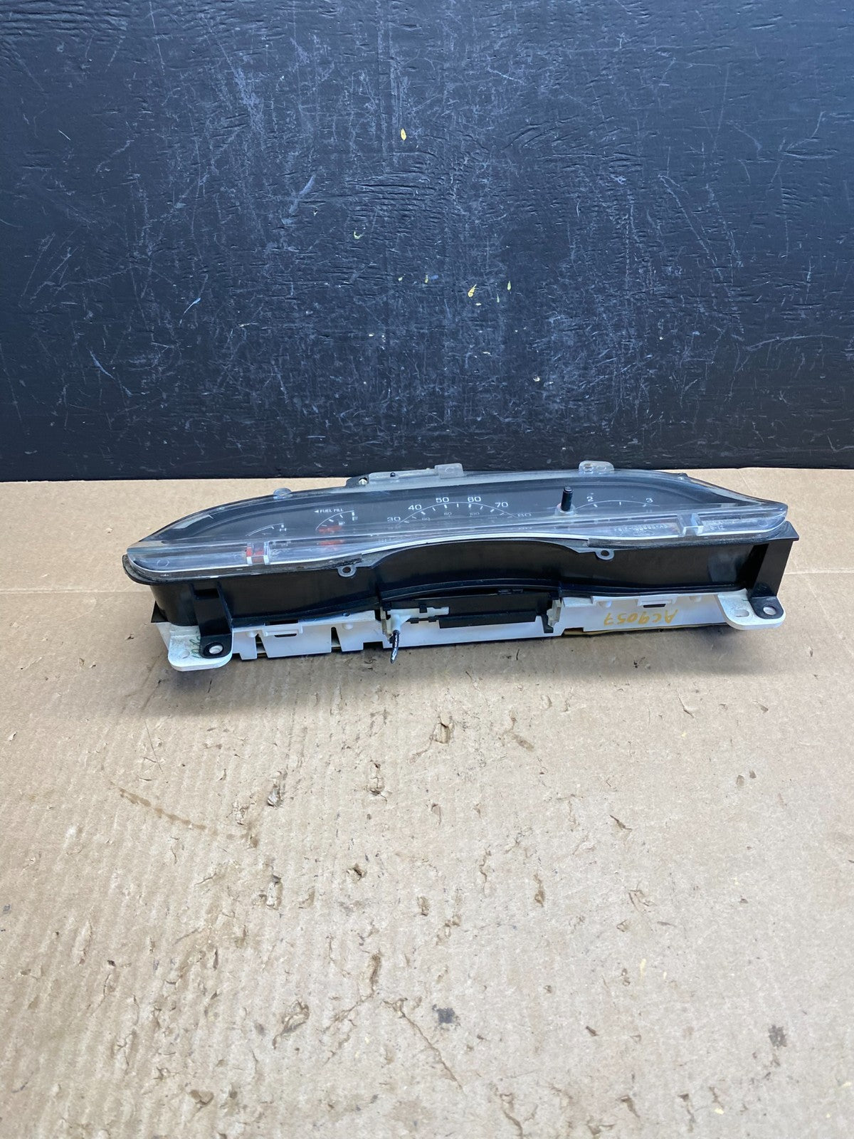 1999 - 2001 Ford F150 F-150 Speedometer Cluster Gauge AC9057 DW4