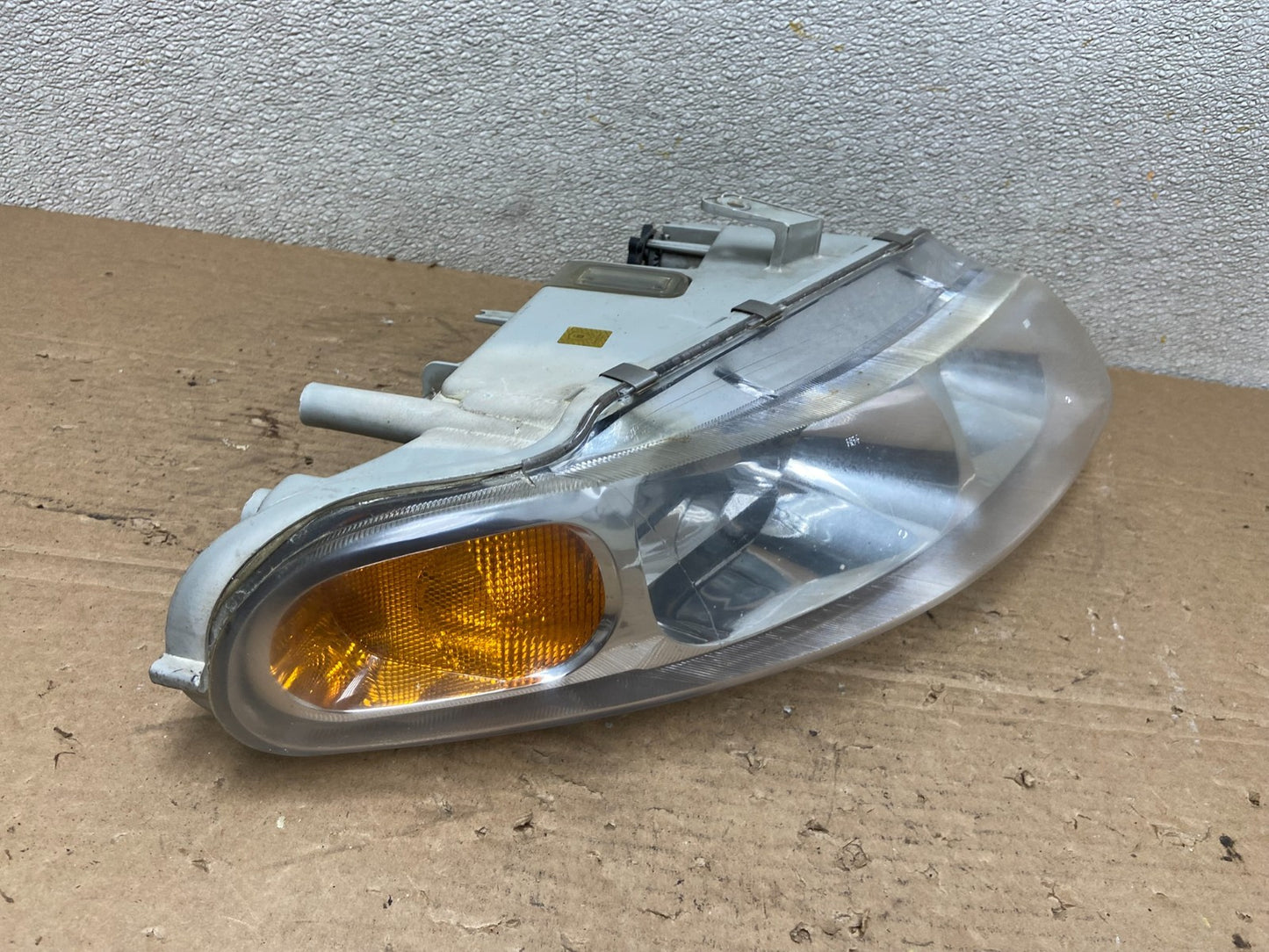 1995 to 1996 Chrysler Sebring Coupe Right Passenger RH Side Headlight AB4912 DG2
