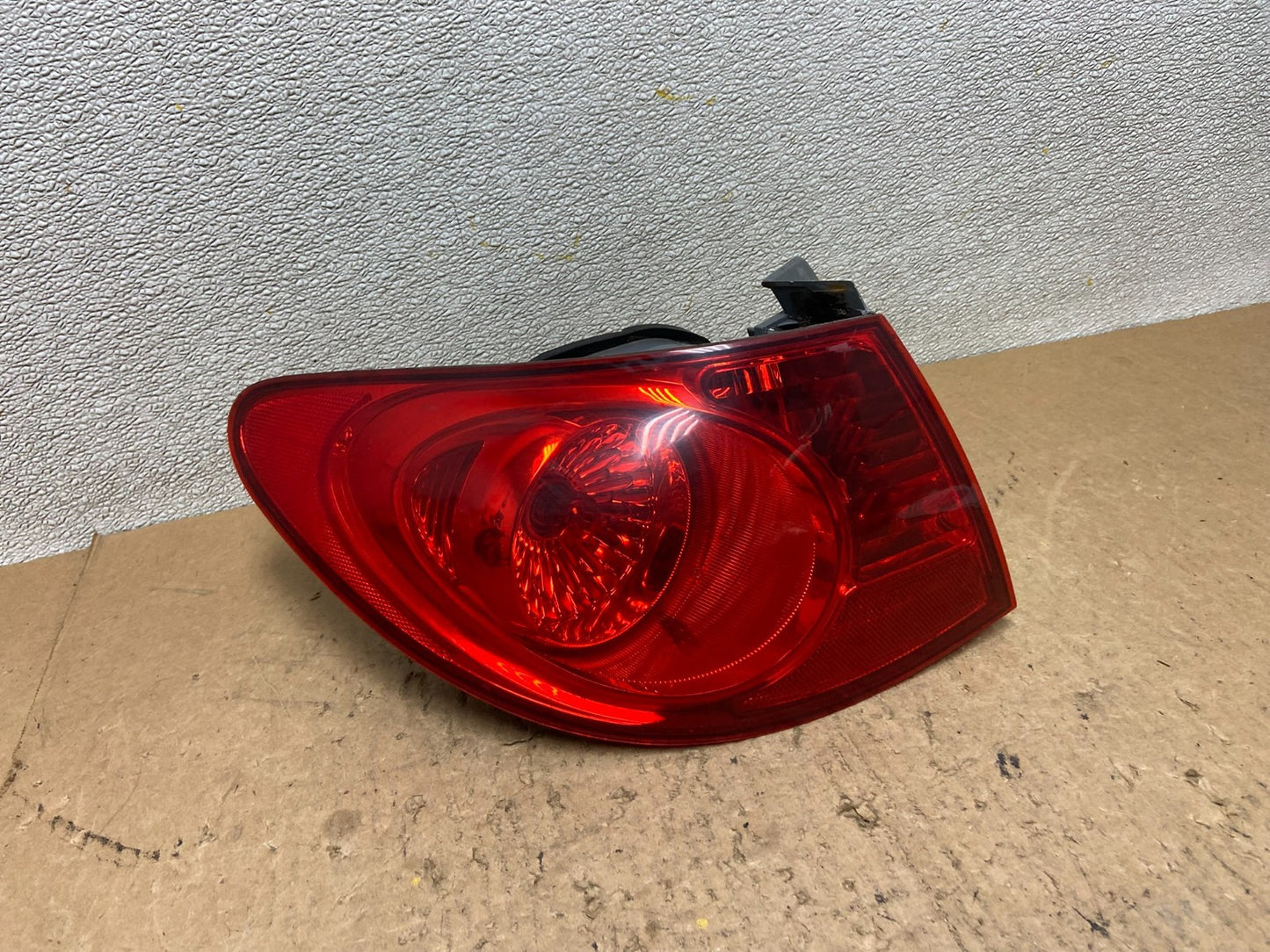 2007 to 2010 Hyundai Elantra Sedan Left Driver Side Tail Light Oem Z9503 DW0