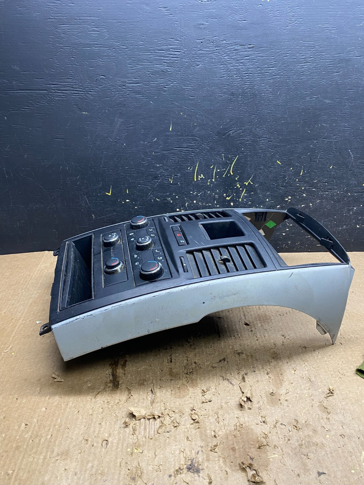 2008-2010 Dodge Grand Caravan  A/C Climate Control Unit Bezel Trim Oem z7431 DG5