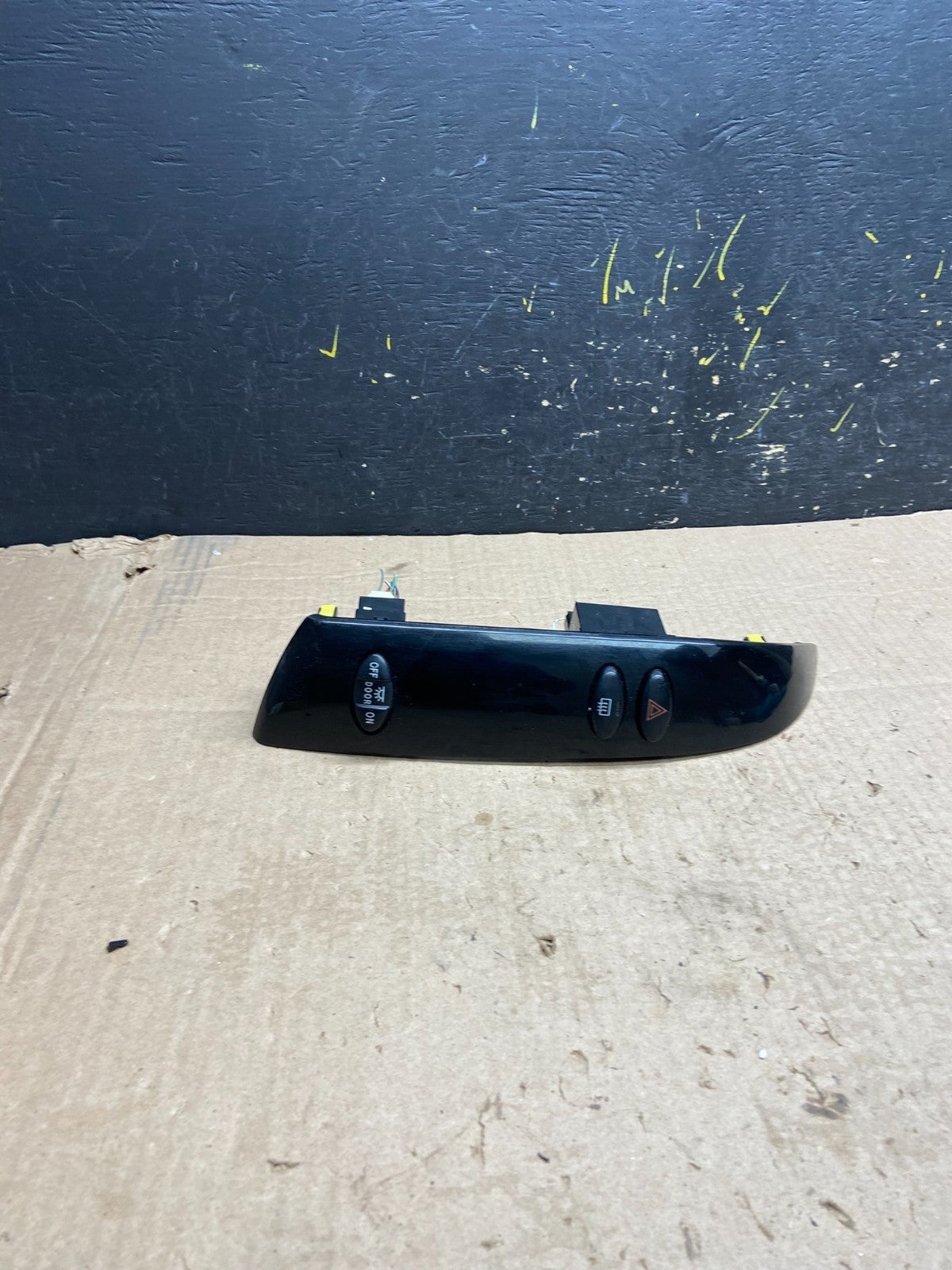 2004 to 2010 Toyota Sienna Right Side Radio Switches Bezel Trim OEM z0247 DG0