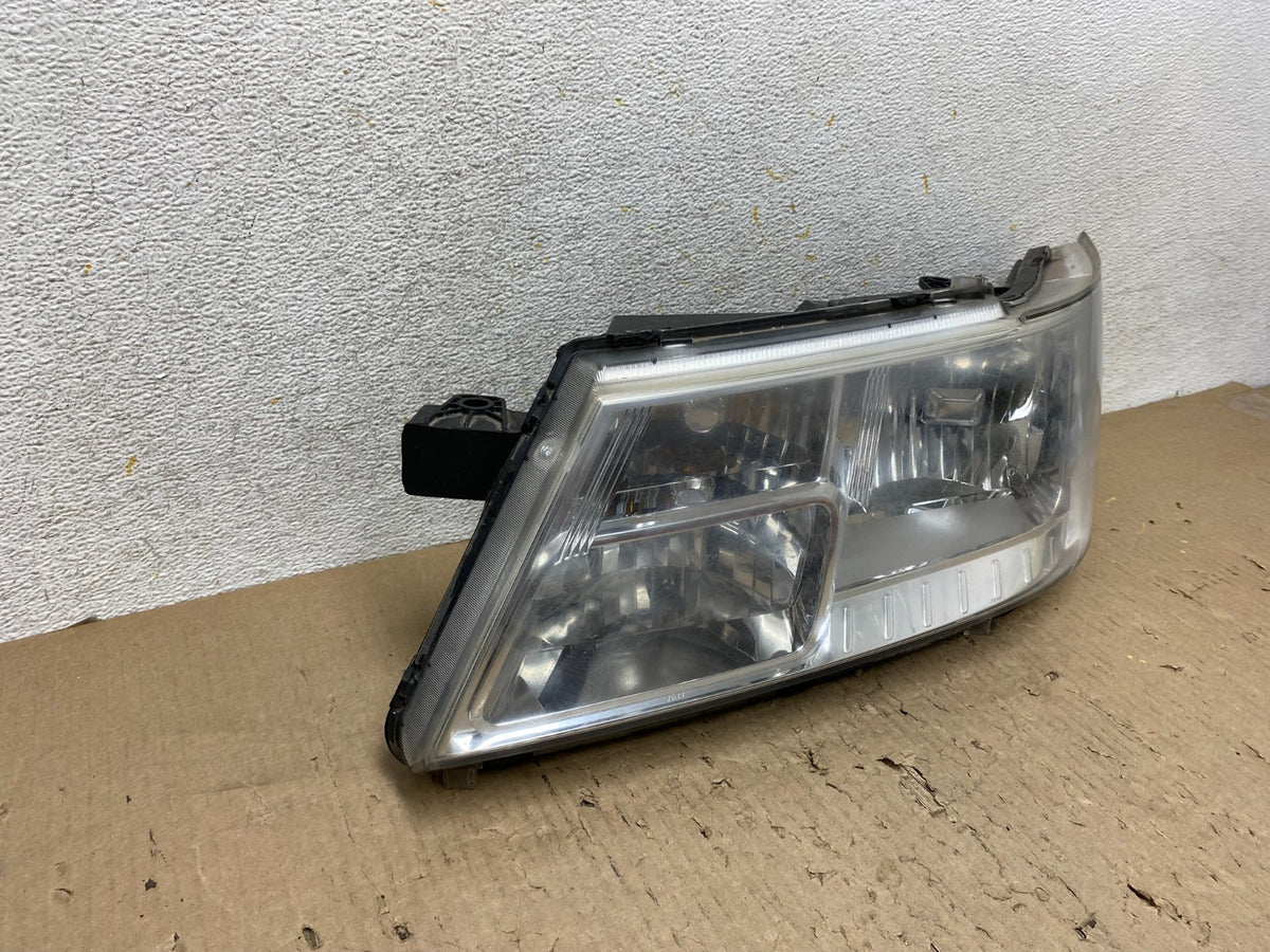 2009 to 2017 Dodge Journey Headlight Left Driver Lh Side Halogen AH6615 DW1