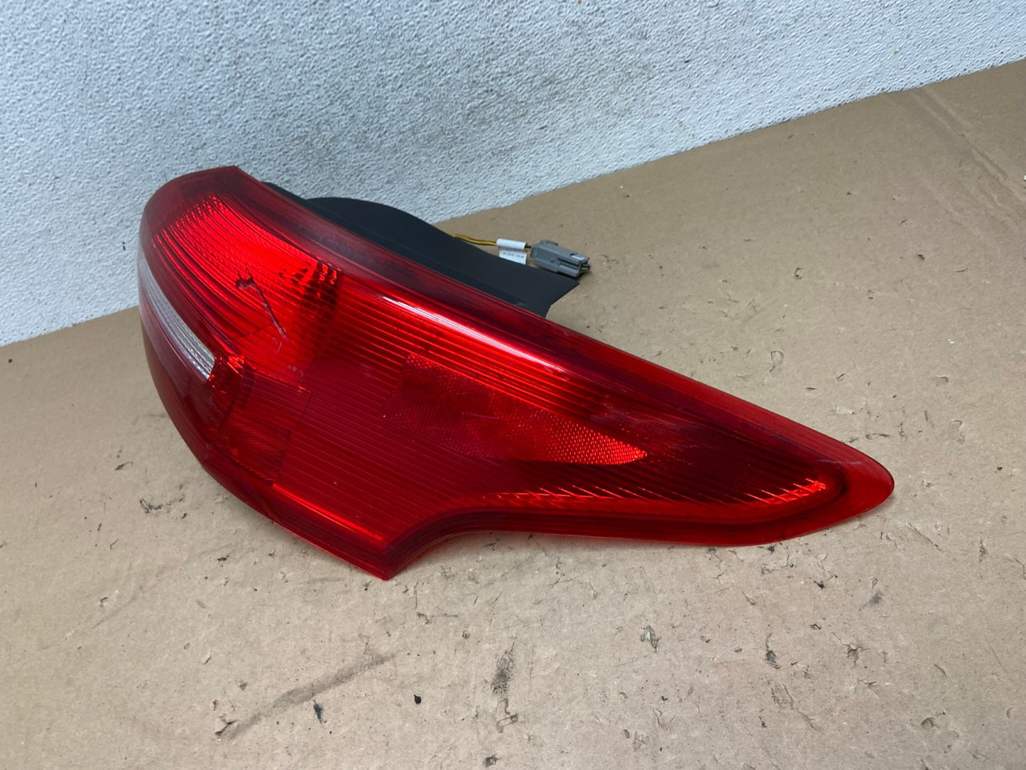 2015-2018 Ford Focus Sedan Halogen Tail Light Right Side Passenger AG4304 LK1
