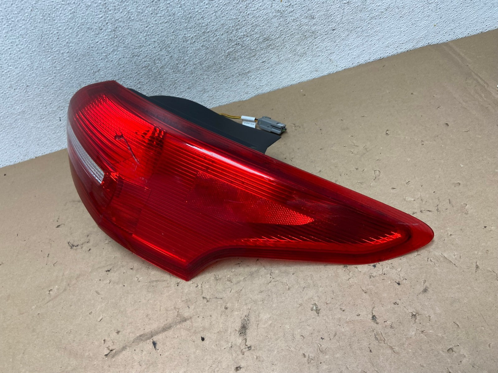2015-2018 Ford Focus Sedan Halogen Tail Light Right Side Passenger AG4304 LK1