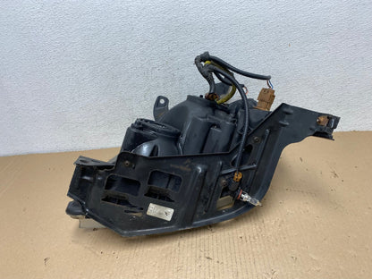 2005 to 2007 Ford Five Hundred Halogen Right Passenger Side Headlight AF3156 LK8