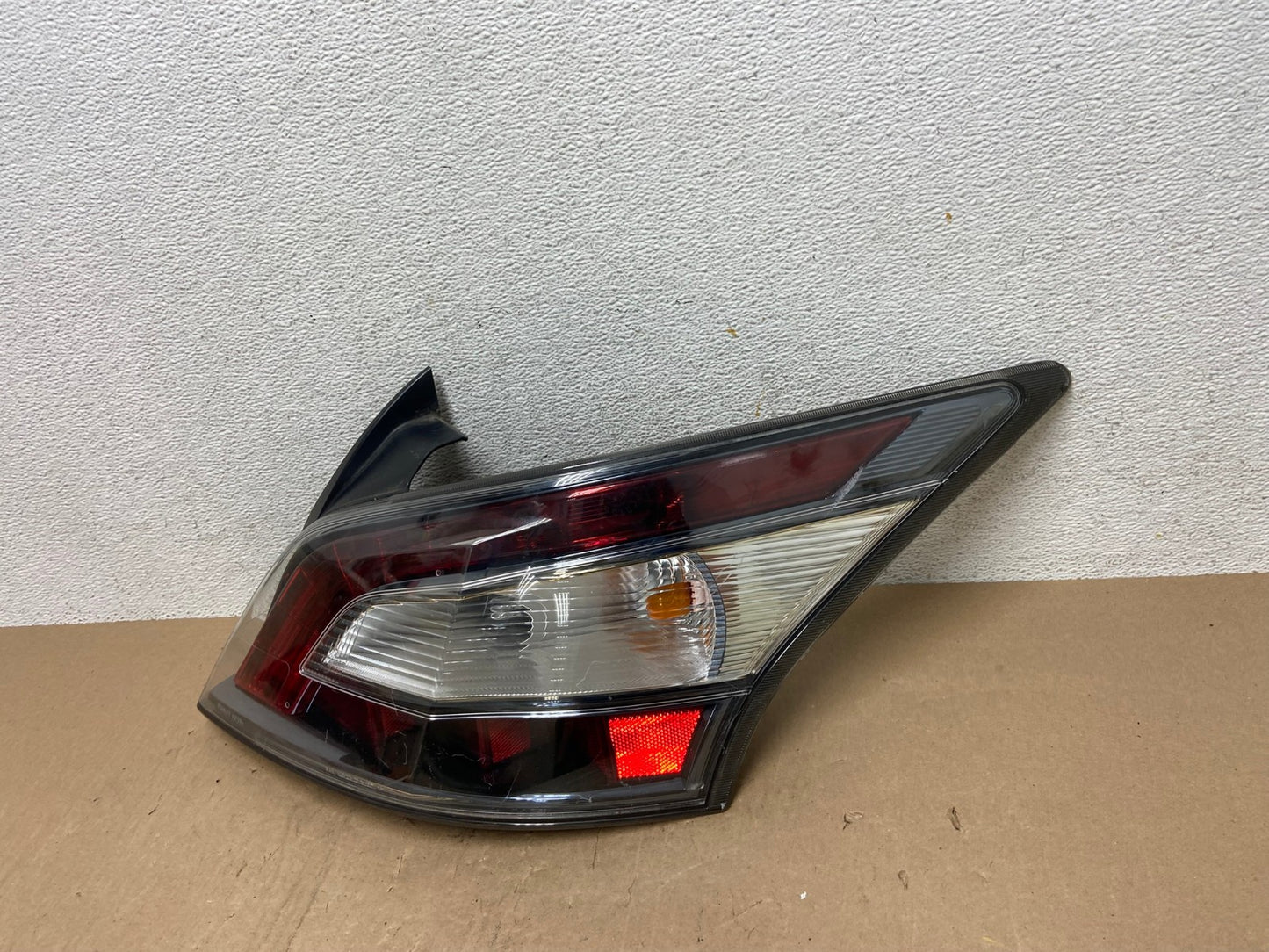 2012 2013 2014 Nissan Maxima Right Passenger Rh Side Tail light AE6778 LK1