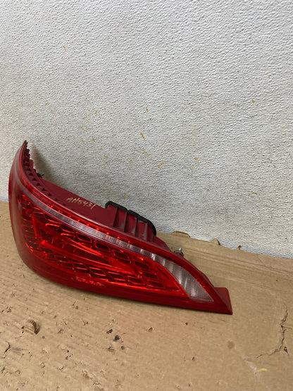 2009 to 2012 Audi Q5 Left Driver LH Side Tail light AH8931 LK1