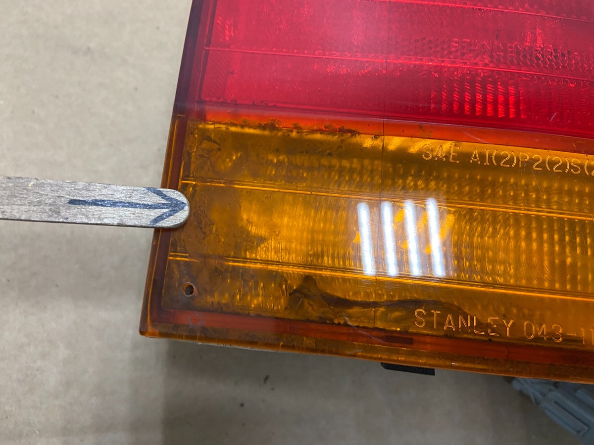 1992 to 1993 Honda Accord Right Passenger RH Side Tail Light AH4406 DW5