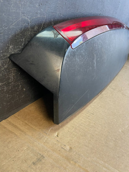 2007 - 2014 Cadillac Escalade Rear Upper Spoiler 3rd Third Brake Light AD0118 DG2