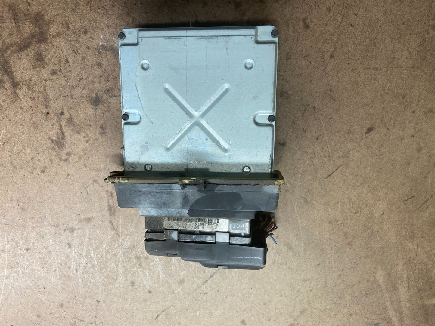 2000 Ford Van E150 E250 4.2L Engine Control Module 1C2F-12A650-CD j5383 DG0